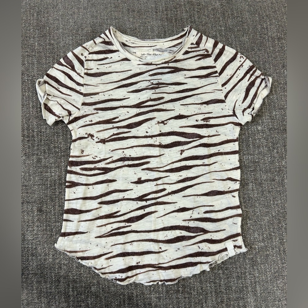 Free People We the Free NWOT Short Sleeve Zebra Baby Ruffle Hem Tee
